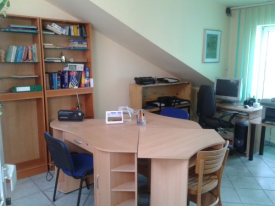 małe biuro gabinet 3 pokoje wynajmę